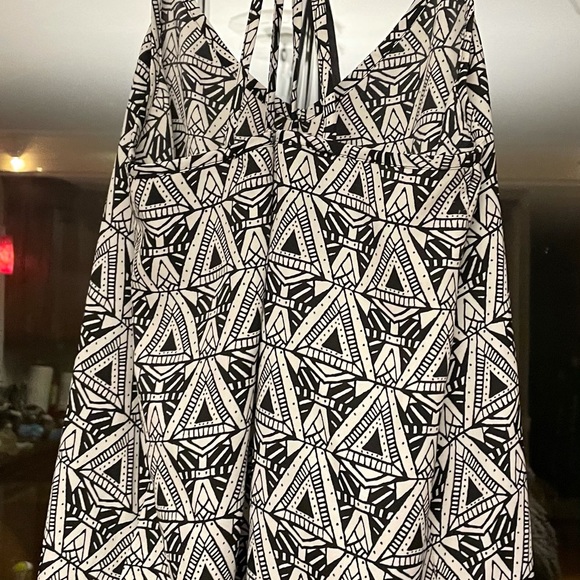 Abercrombie & Fitch Black&White tank - Picture 2 of 3